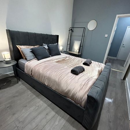 Central Locations 1 Bed Apartments Sleeps 4 London Exterior foto